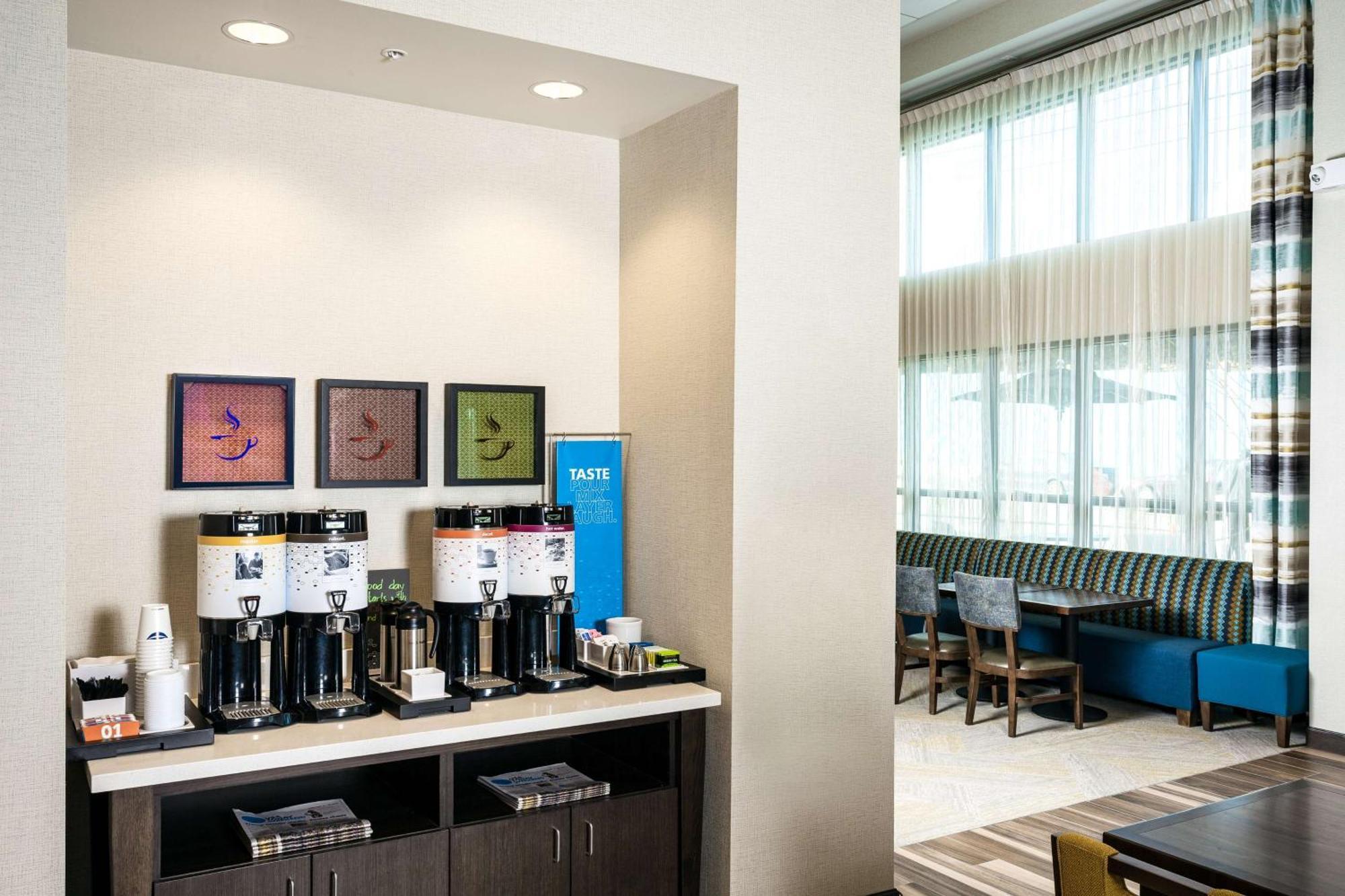 Hampton & By Hilton Seattle/northgate Hotel