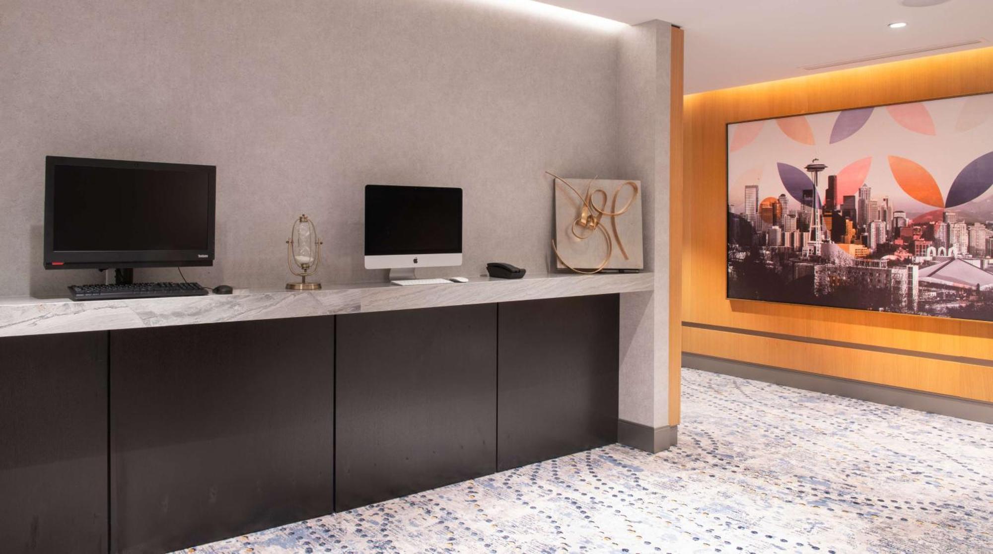 Hotel The Charter Seattle, Curio Collection By Hilton