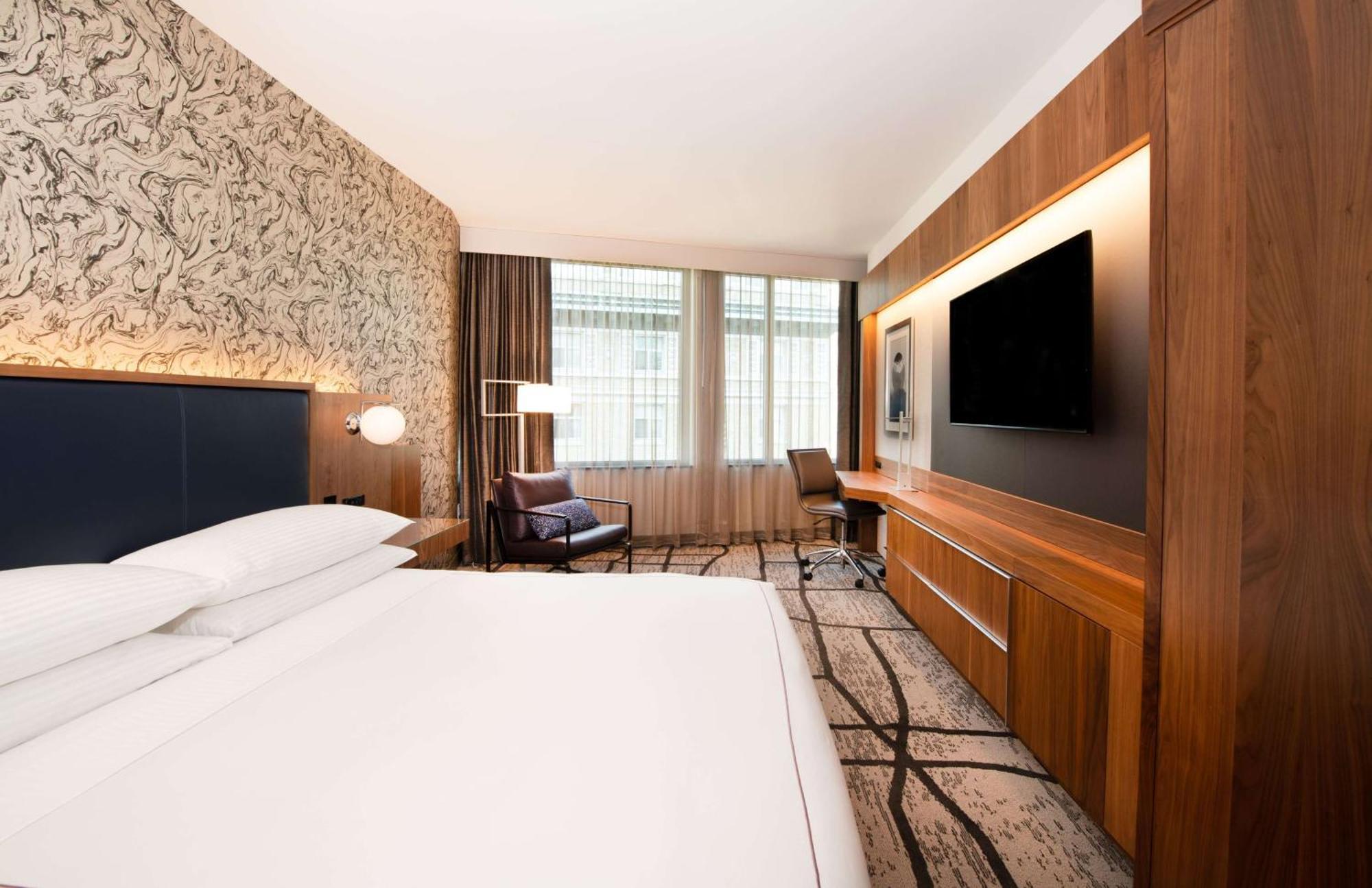 Hotel The Charter Seattle, Curio Collection By Hilton
