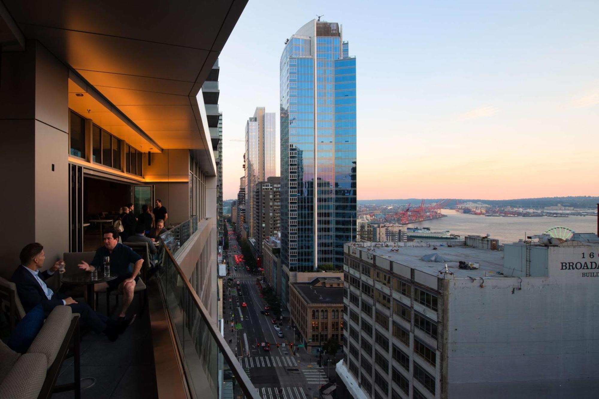Hotel The Charter Seattle, Curio Collection By Hilton 4*