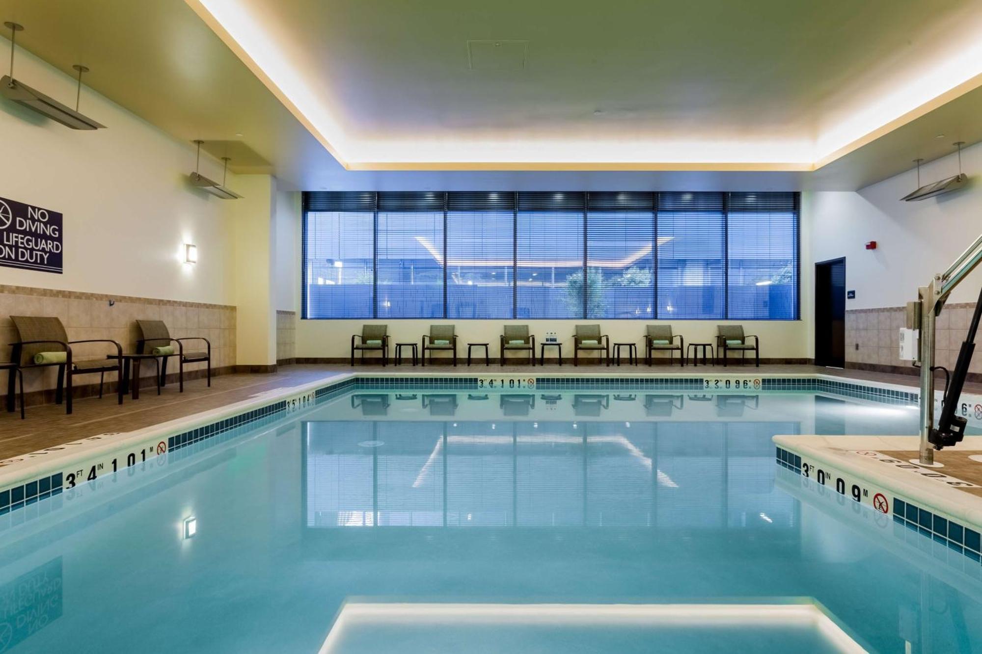 Hilton Garden Downtown Hotel 4*
