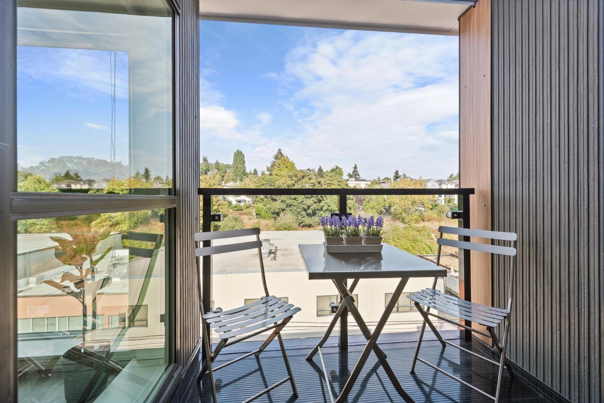 Apartment U Place Urban By Sweetome Seattle