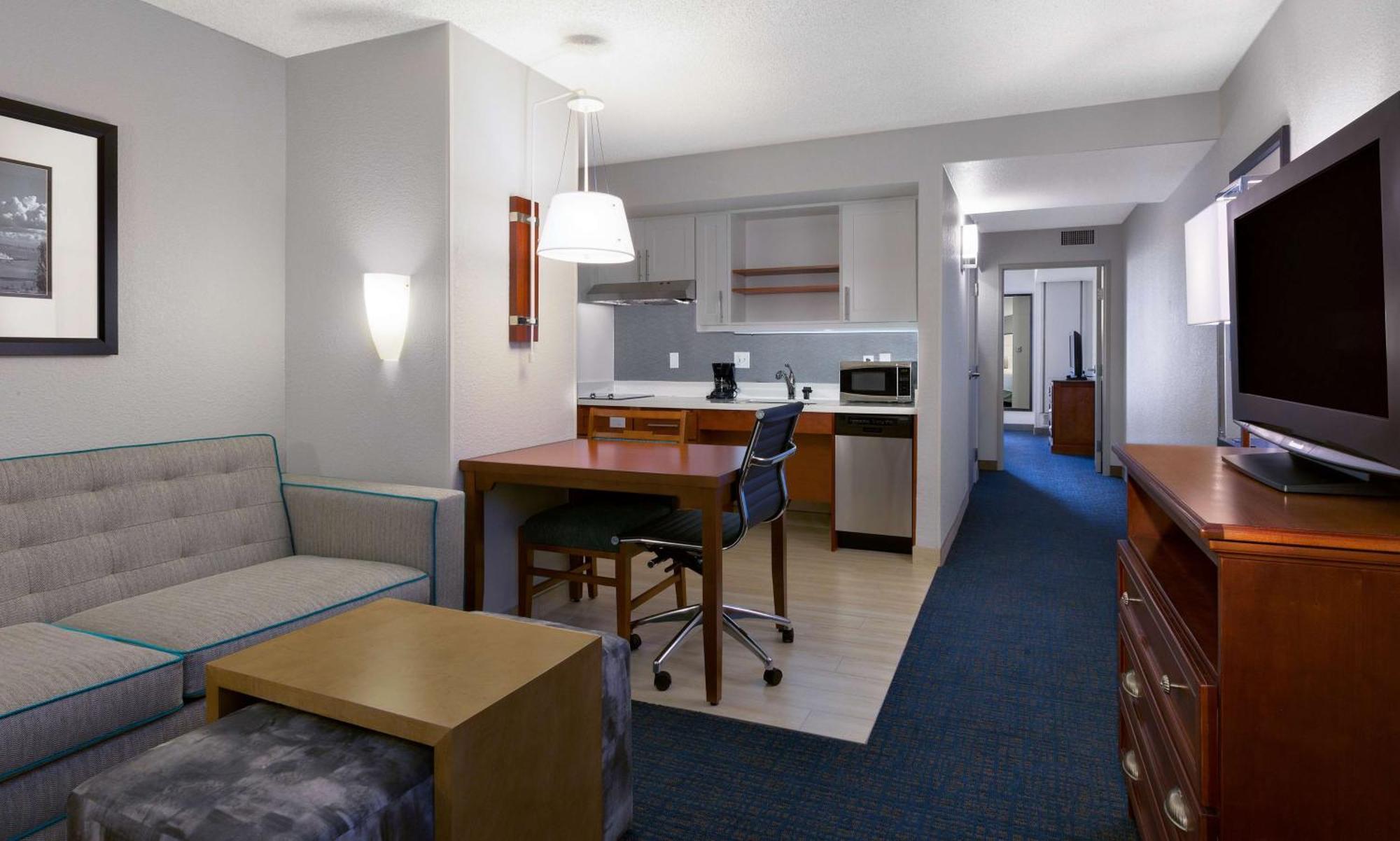 Hotel Homewood By Hilton Downtown 3*