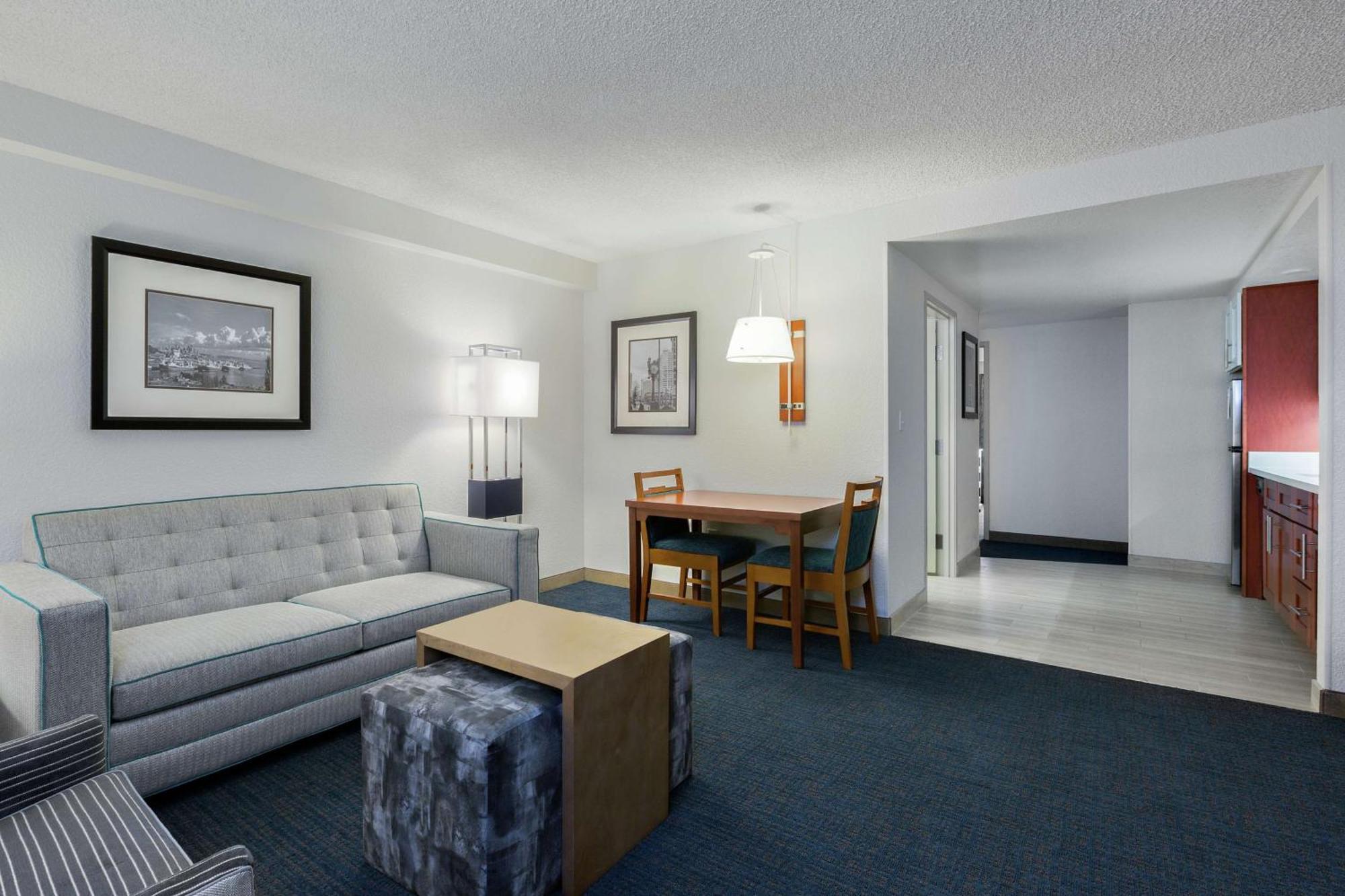 Hotel Homewood By Hilton Downtown Seattle