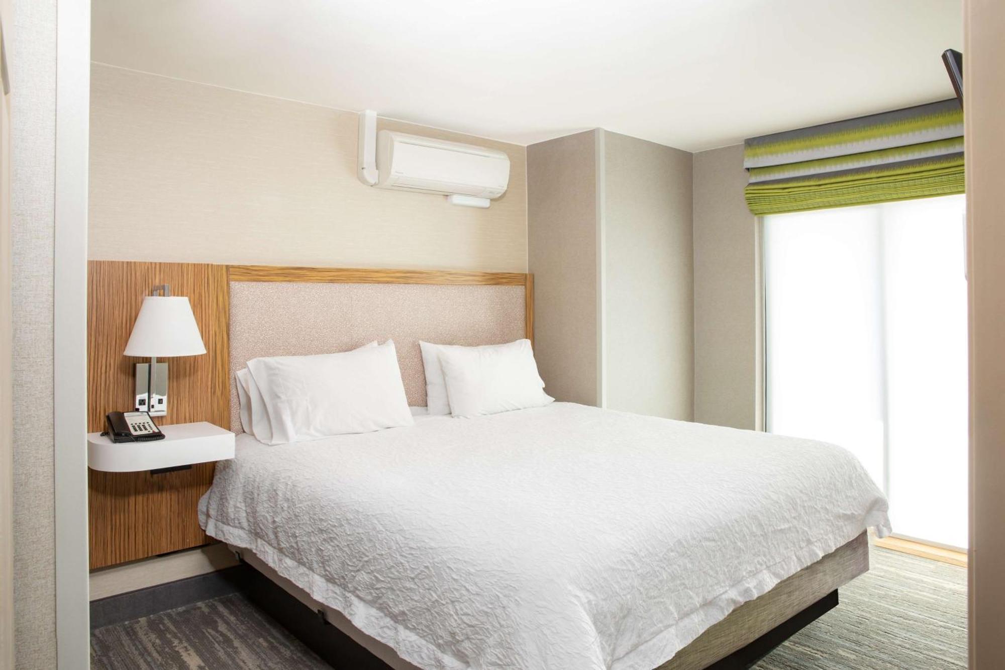 Hampton & Seattle-downtown Hotel