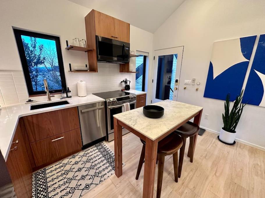 Greenwood Getaway Apartment Seattle