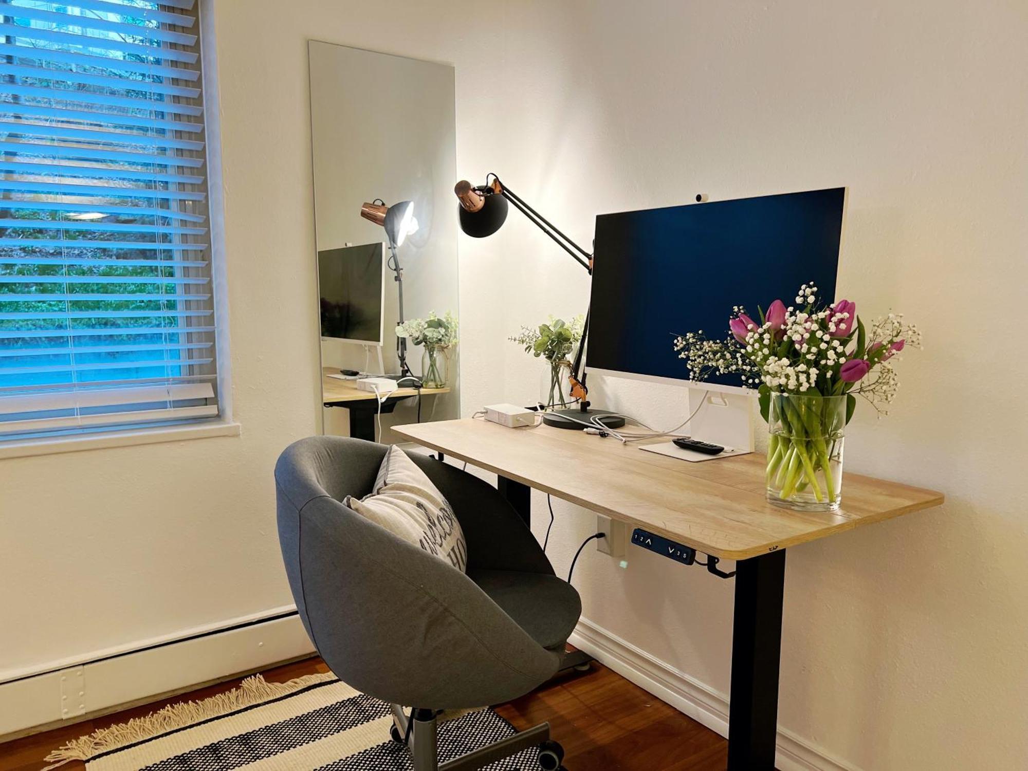 Cozy 1br With Free Parking Downtown Conv Center Apartment