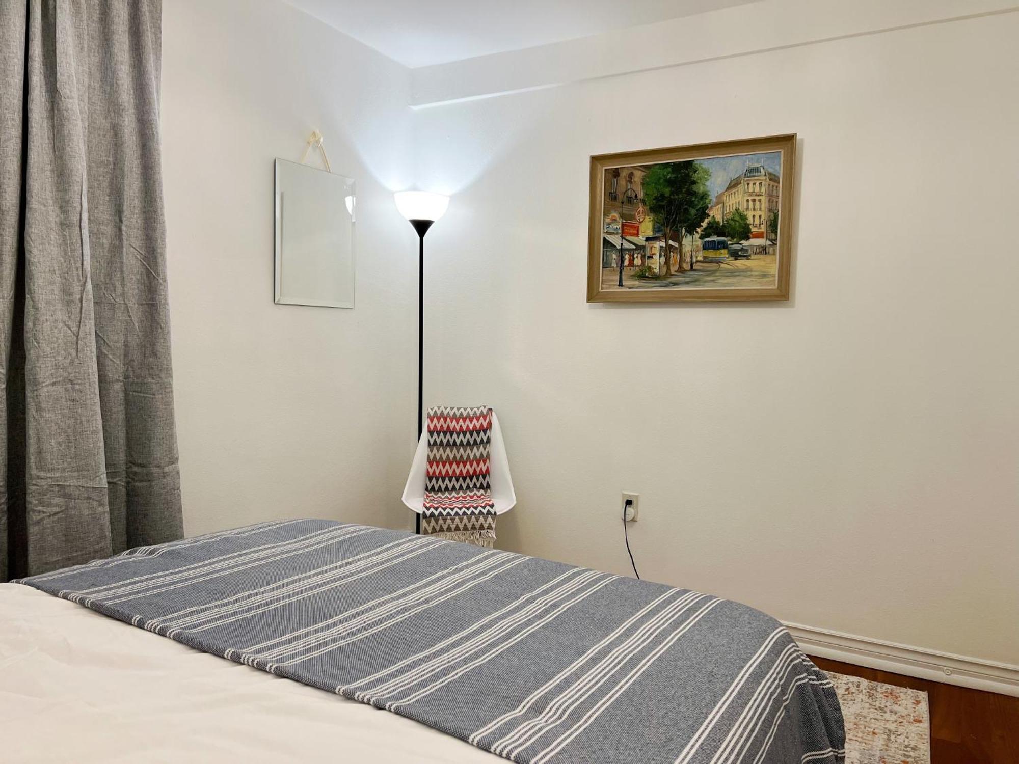 Cozy 1br With Free Parking Downtown Conv Center