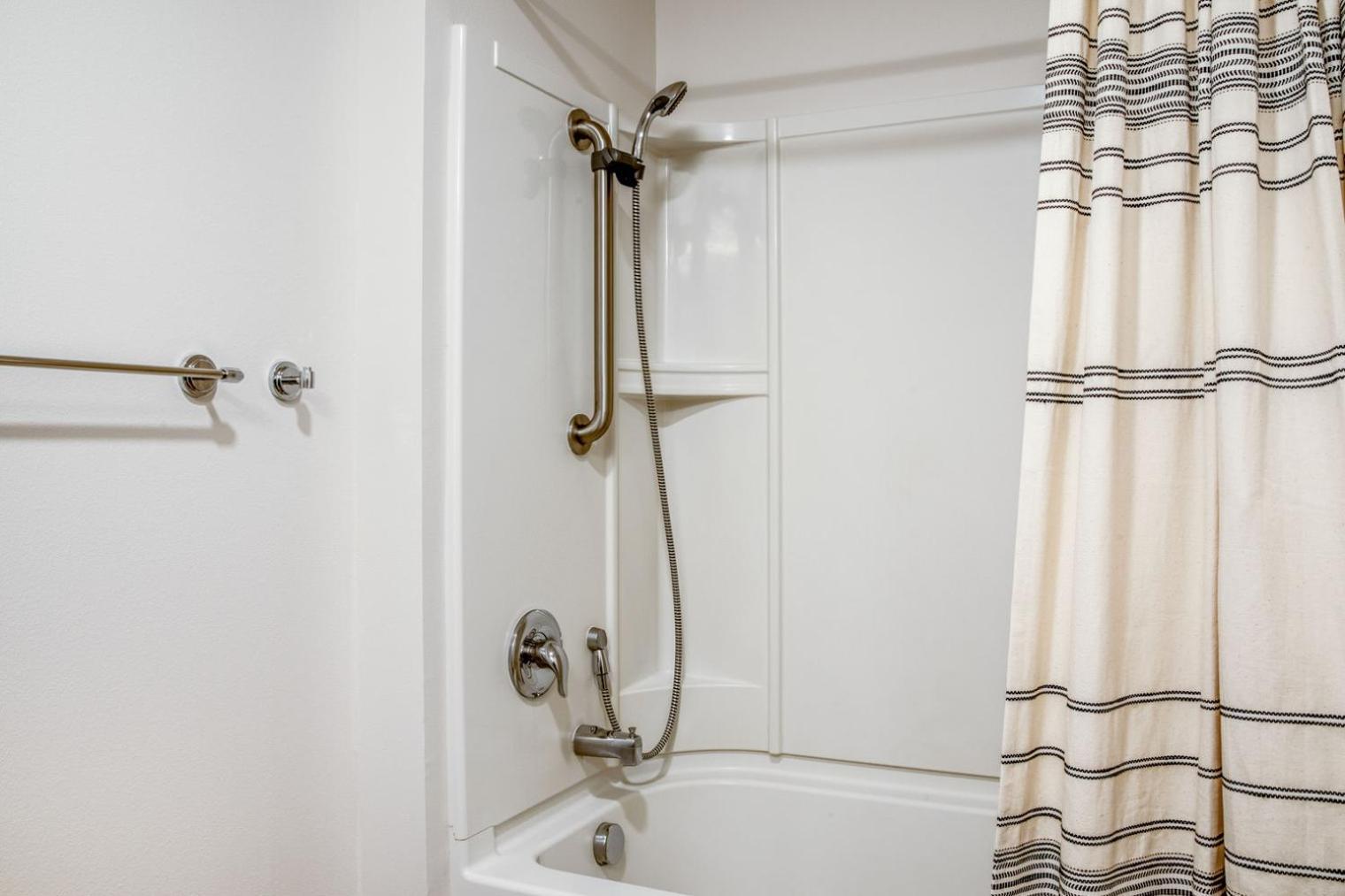 Capitol Hill W Gym Bike Storage Nr I5 Sea-896a Apartment