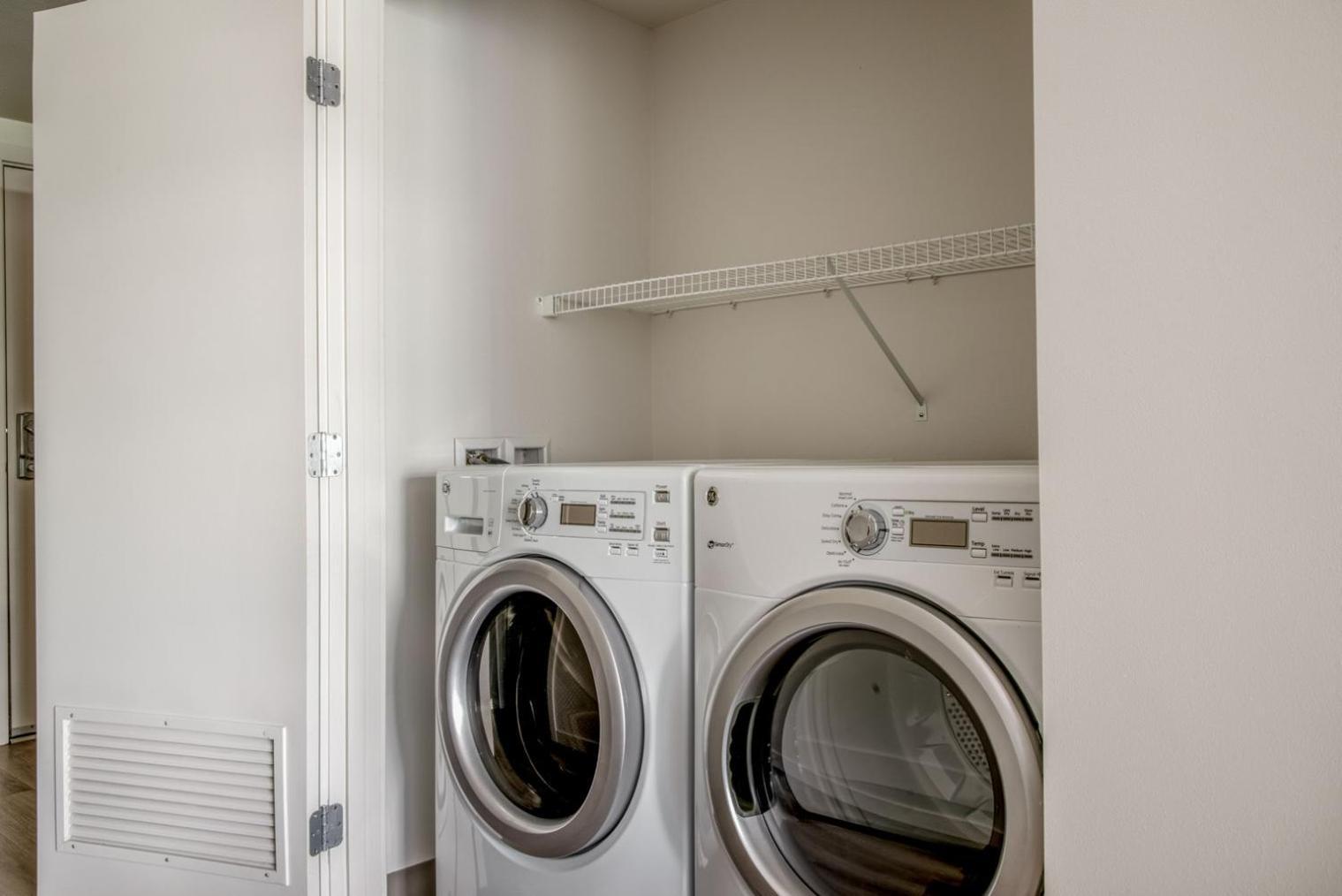 Apartment Capitol Hill W Gym Bike Storage Nr I5 Sea-896a Seattle