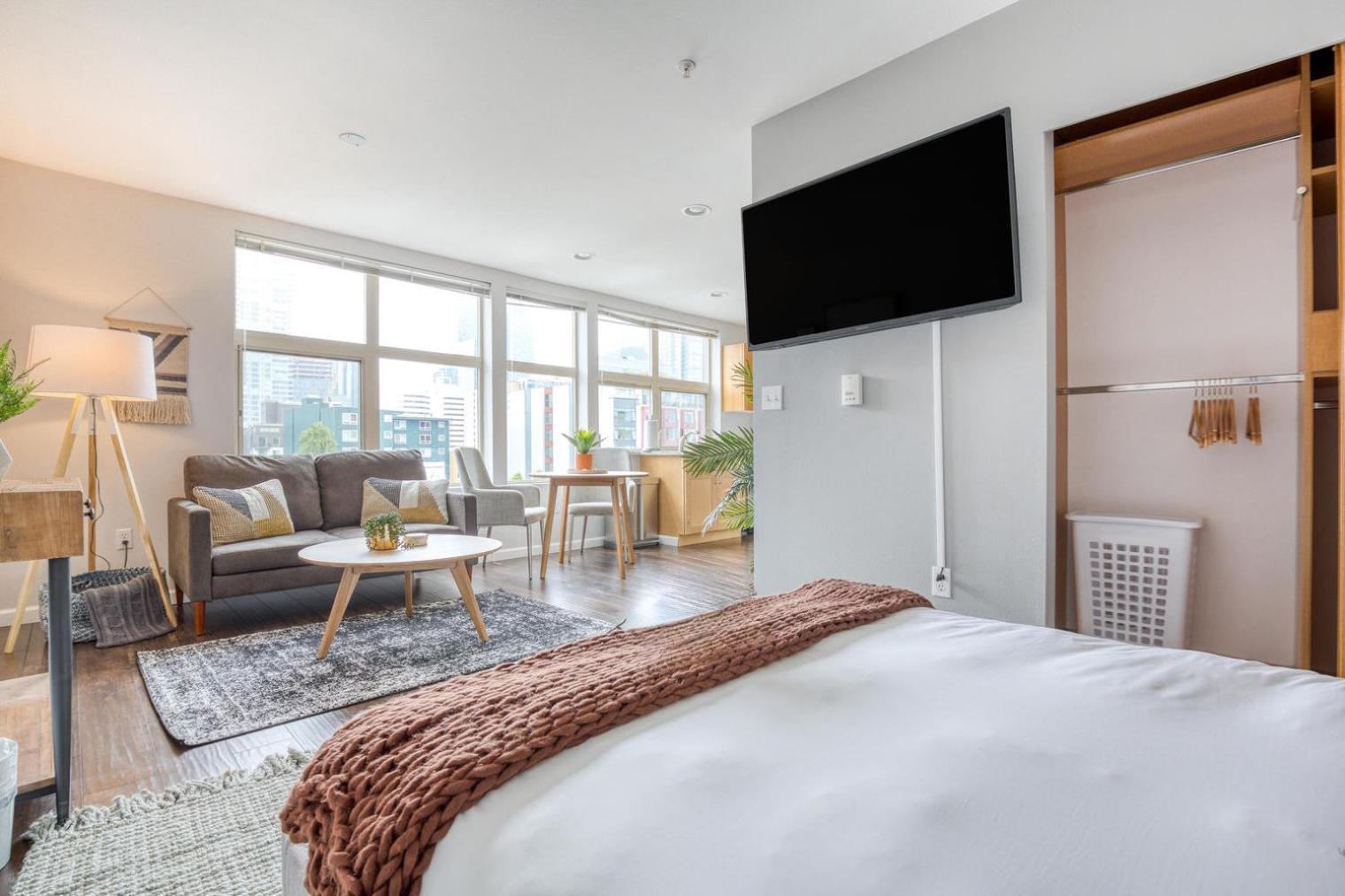 Belltown 1br W Lounge Nr Parks Garden Sea-677 *