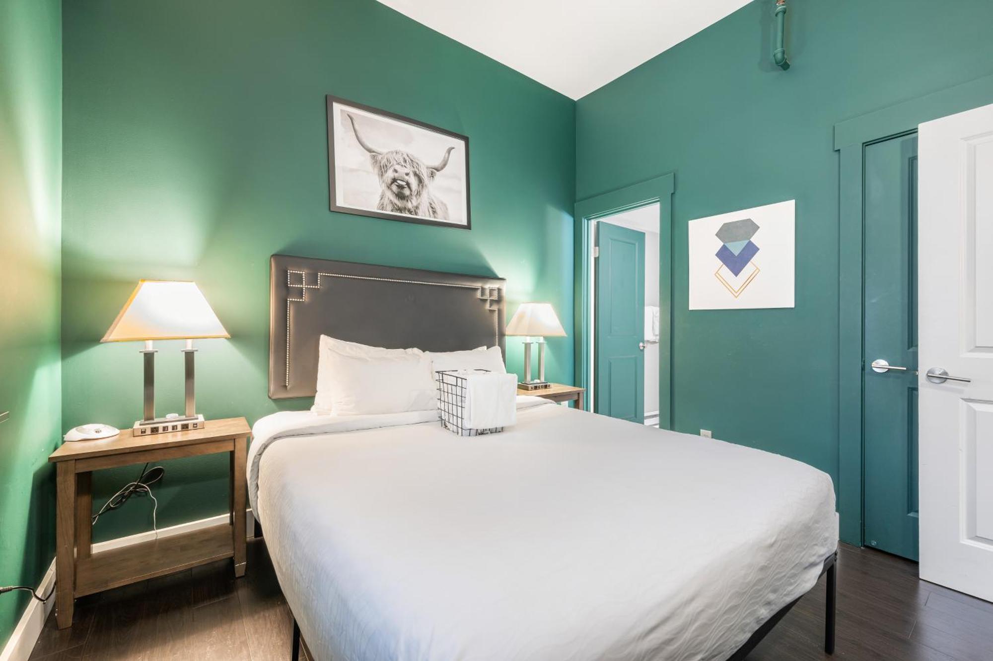 Oxford By At Mine Hospitality