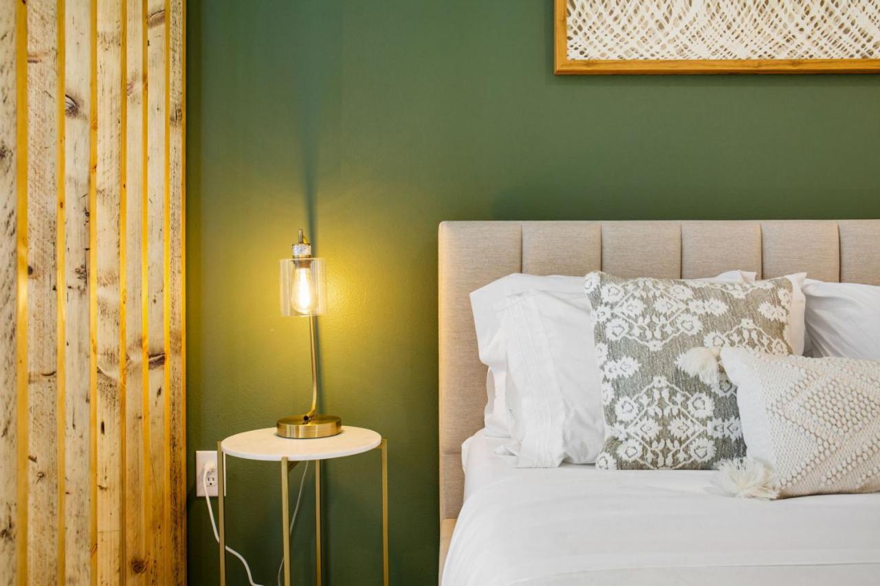 103 Belltown Modern And Bright In The Heart Of Belltown Queen Bed *
