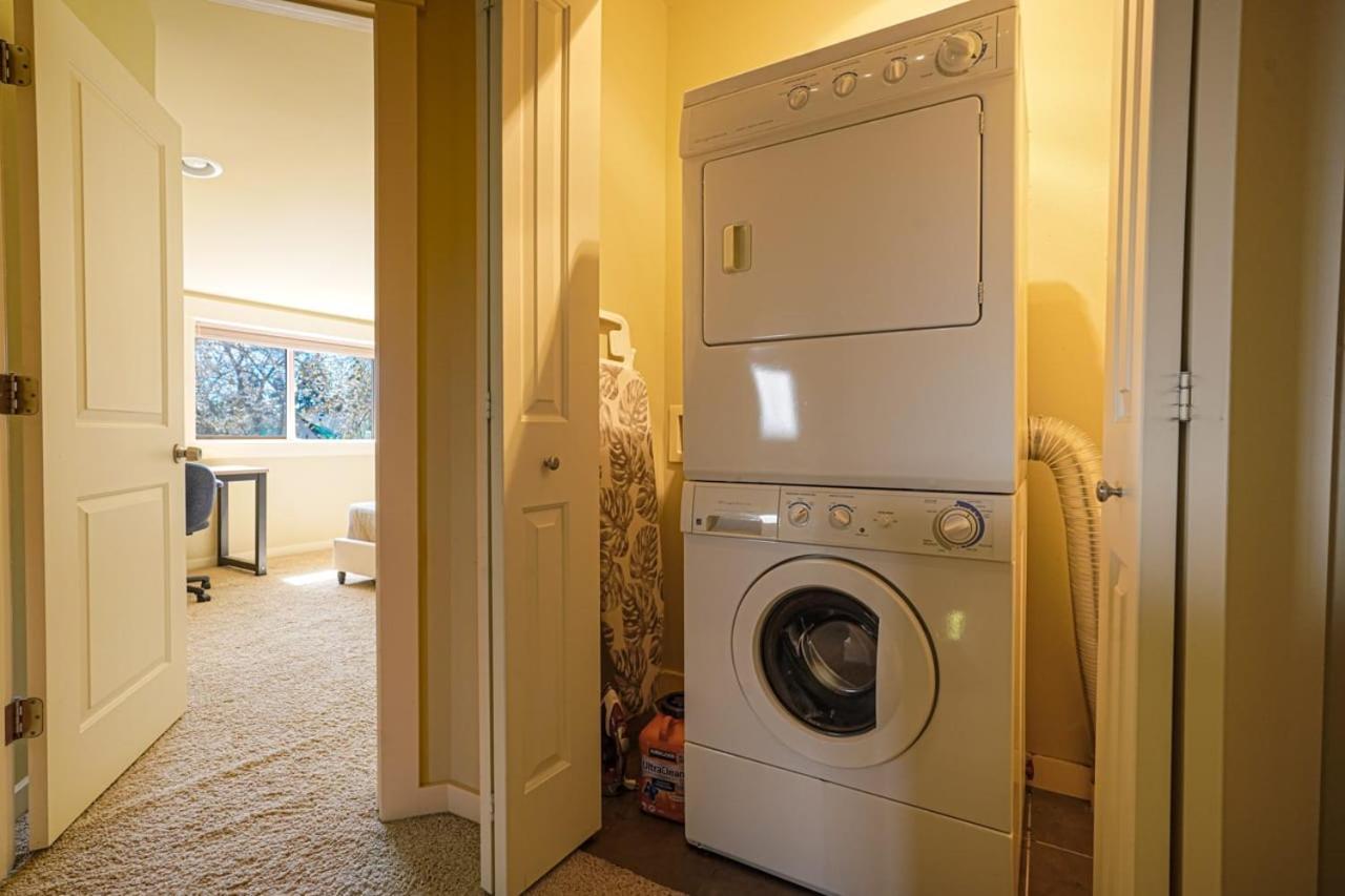 Holiday home Stylish North Townhouse- Dual Master