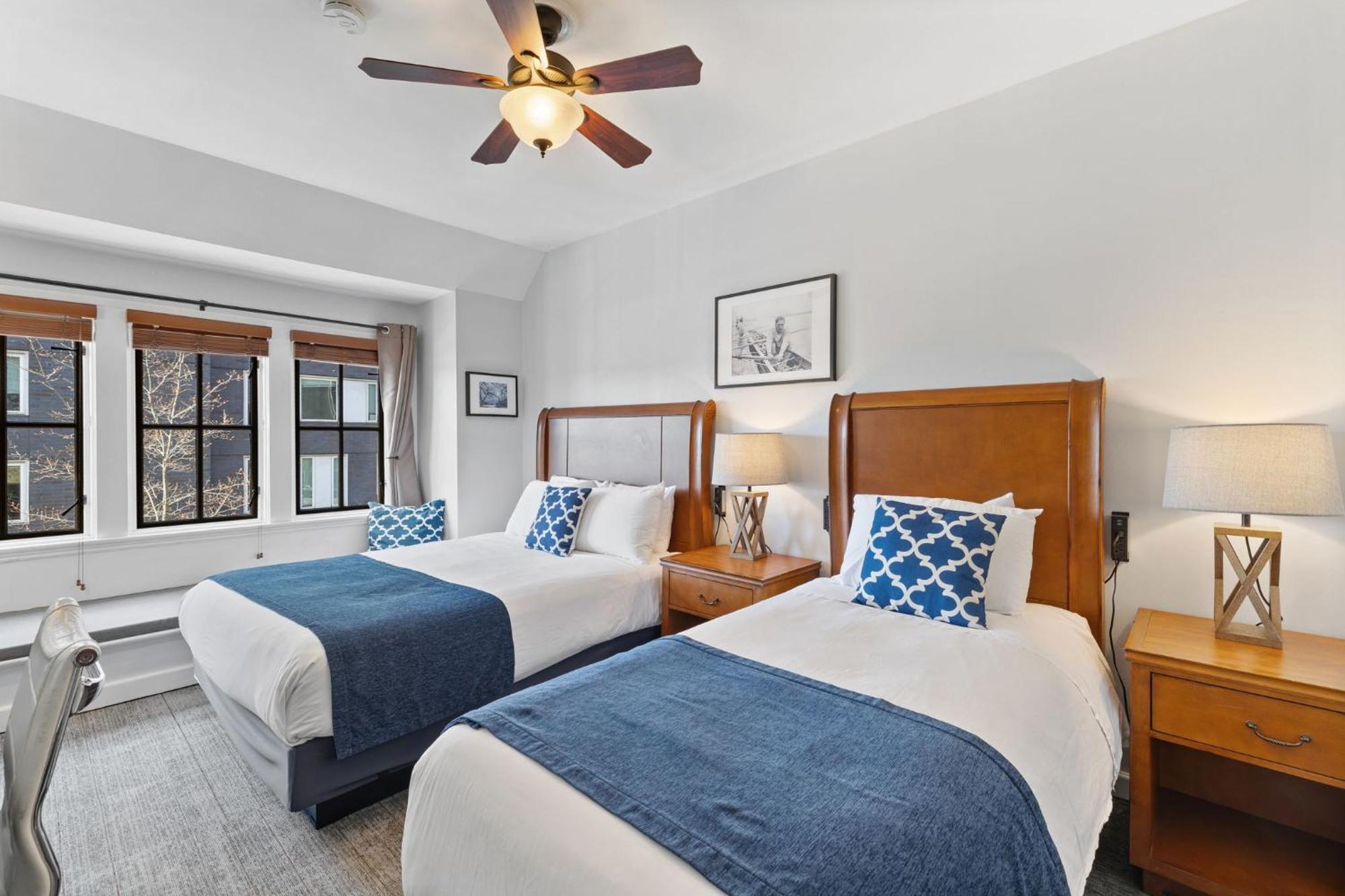 College Inn 2*