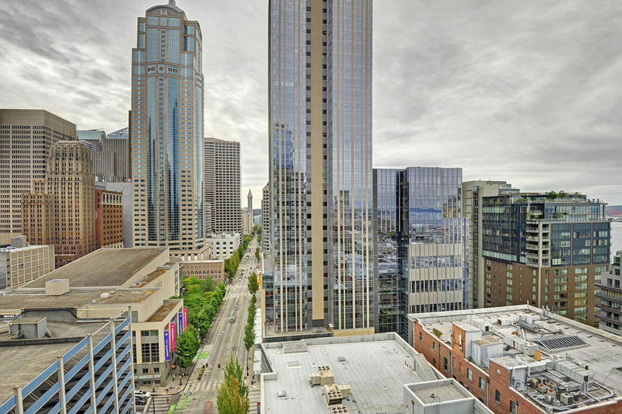 Apartment Newmark Tower Seattle