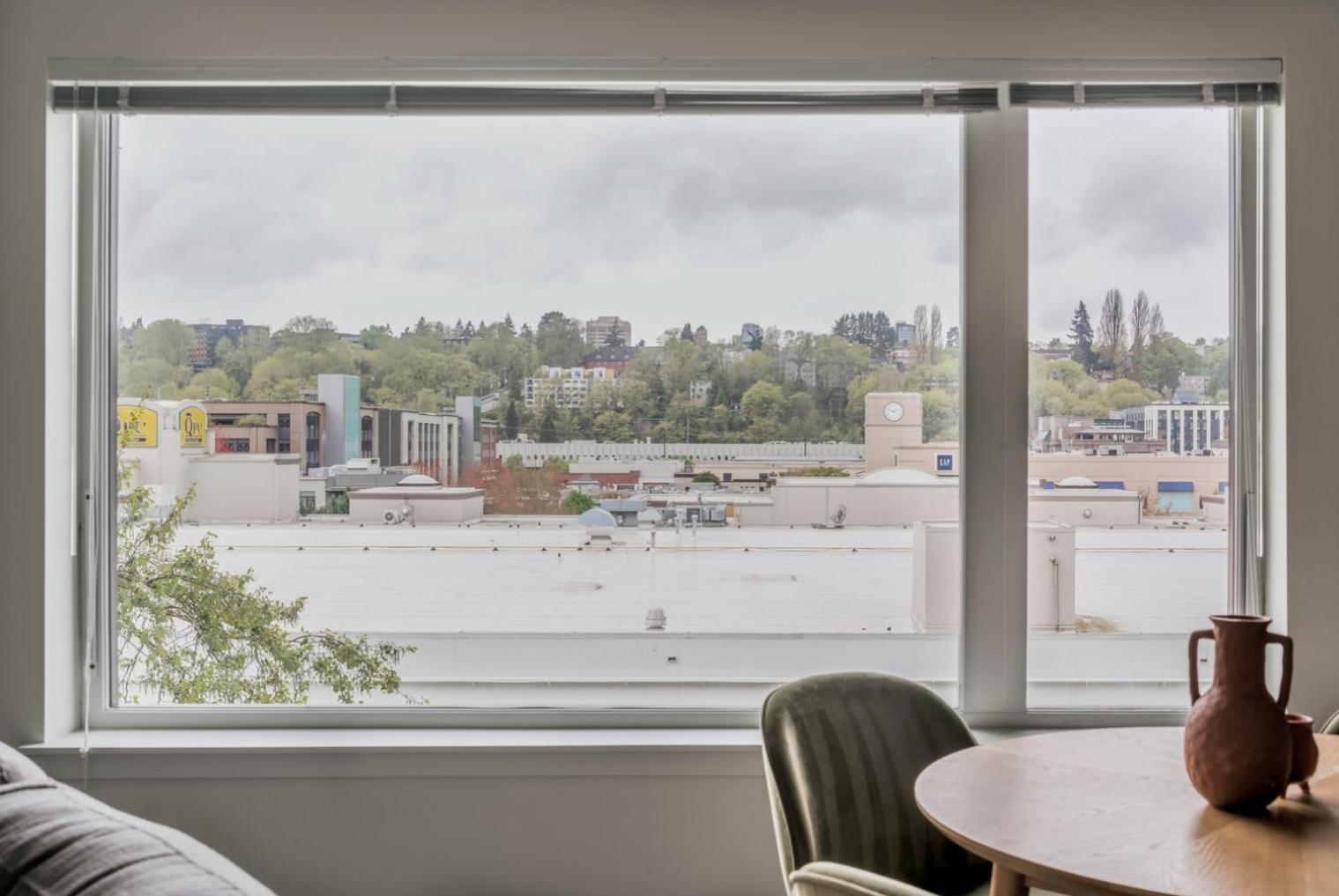 Blueground U Distr Wd Ideal For Students Sea-733 * Seattle