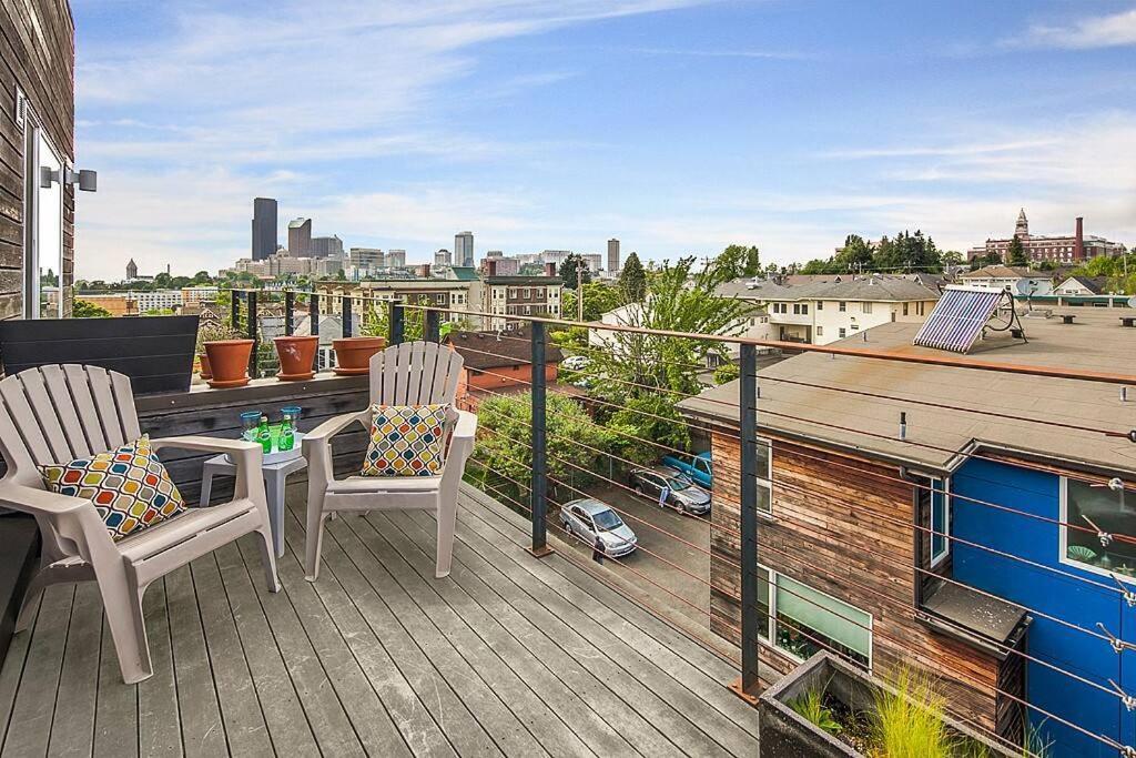 Huge & Fun Artist's Loft - 5 Levels! *