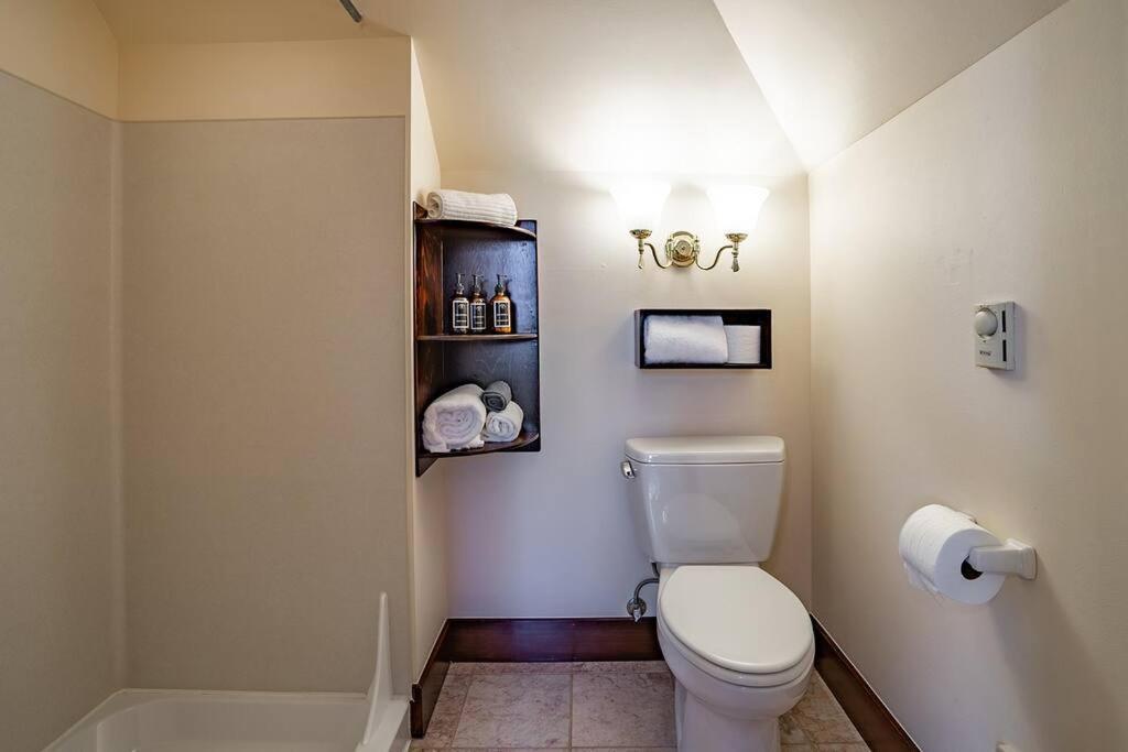 Holiday home Charming In Capitol Hill - Foxglove Rm 8 Seattle