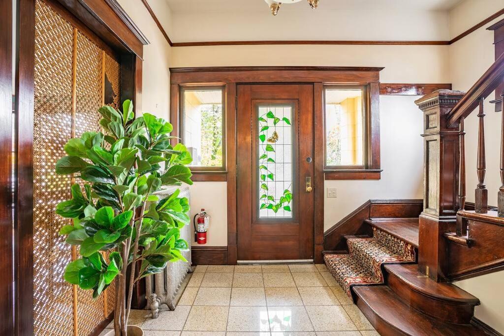 Holiday home Charming In Capitol Hill - Foxglove Rm 8