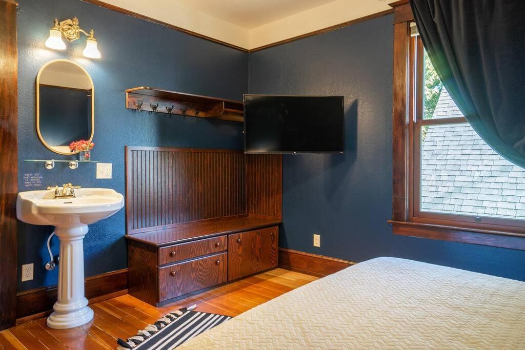 Charming In Capitol Hill - Foxglove Rm 3 Holiday home Seattle
