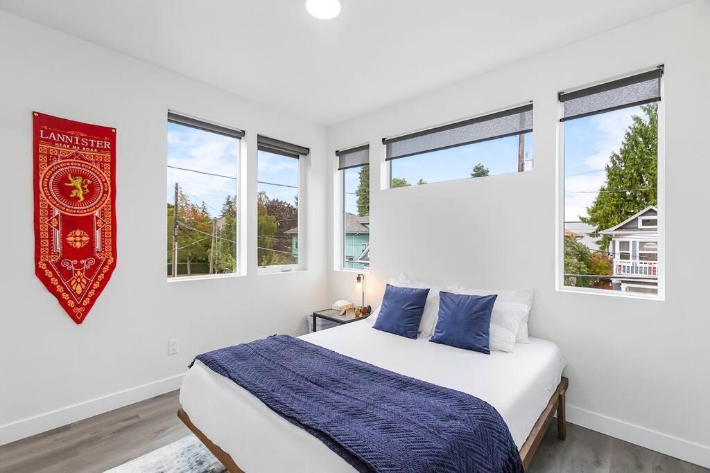 Apartment Martell's Sunspear Sweet Seattle