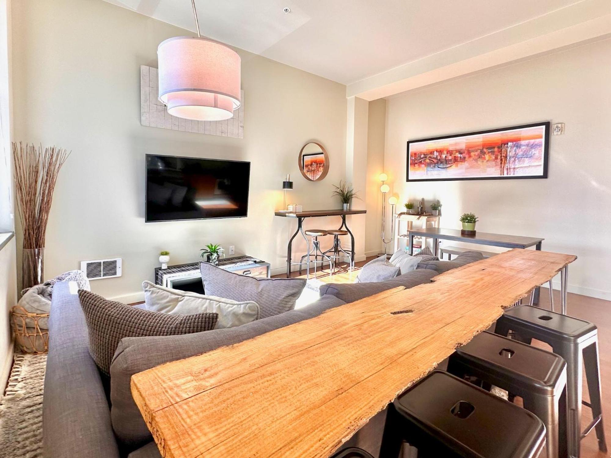 Charming Downtown With Water Views *