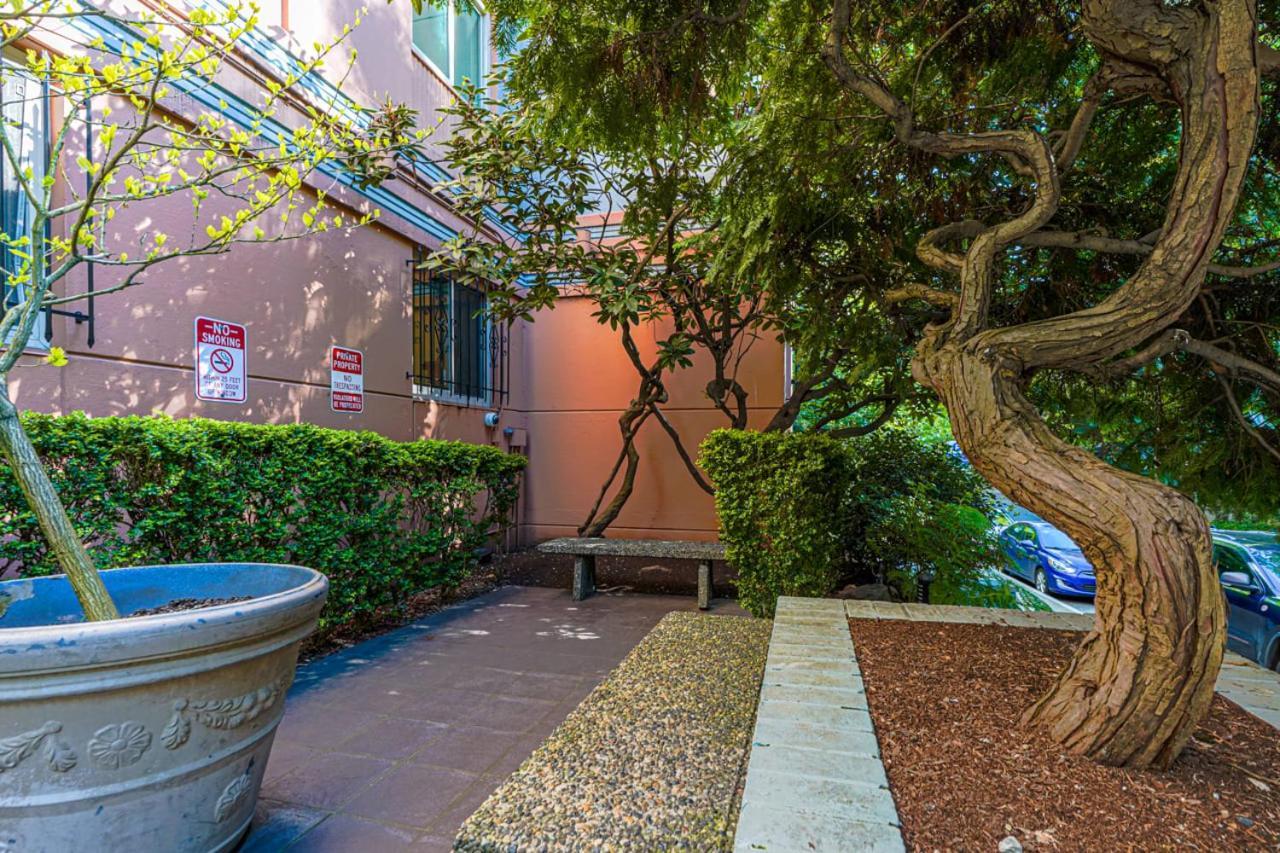 Luxury Downtown King Bed View Apartment Seattle