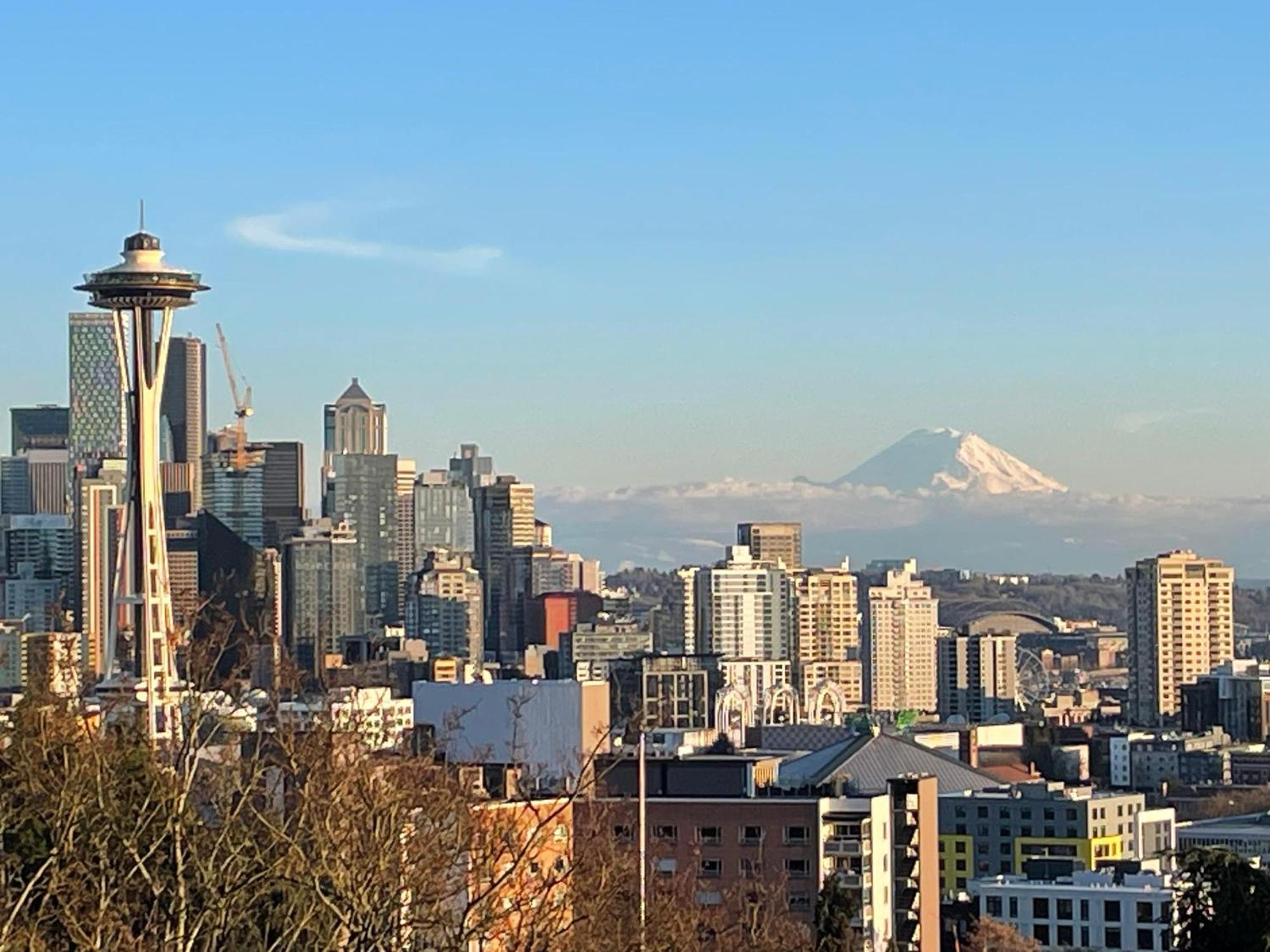 Hilltop Gem Holiday home Seattle