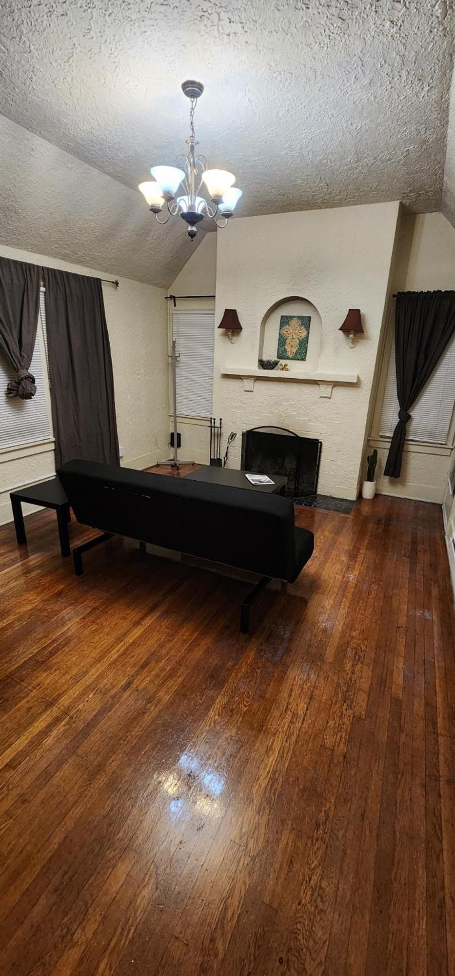 Apartment Charming Tudor Union Uw Downtown Seattle