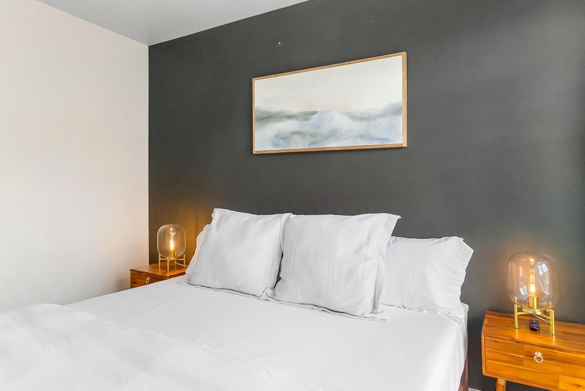 Belltown Perch, Explore Like A Local 99 Walkscore Apartment *