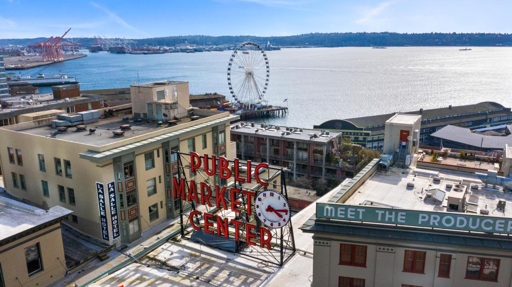Belltown Perch, Explore Like A Local 99 Walkscore Apartment