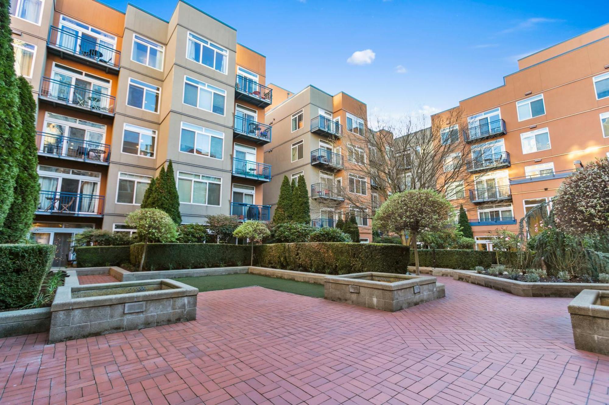 Belltown Perch, Explore Like A Local 99 Walkscore Apartment *
