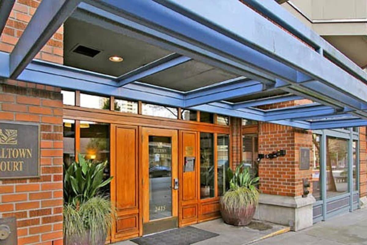 Dt Designer's 2br Parking Tub Pool - 99 Walk Score * Seattle