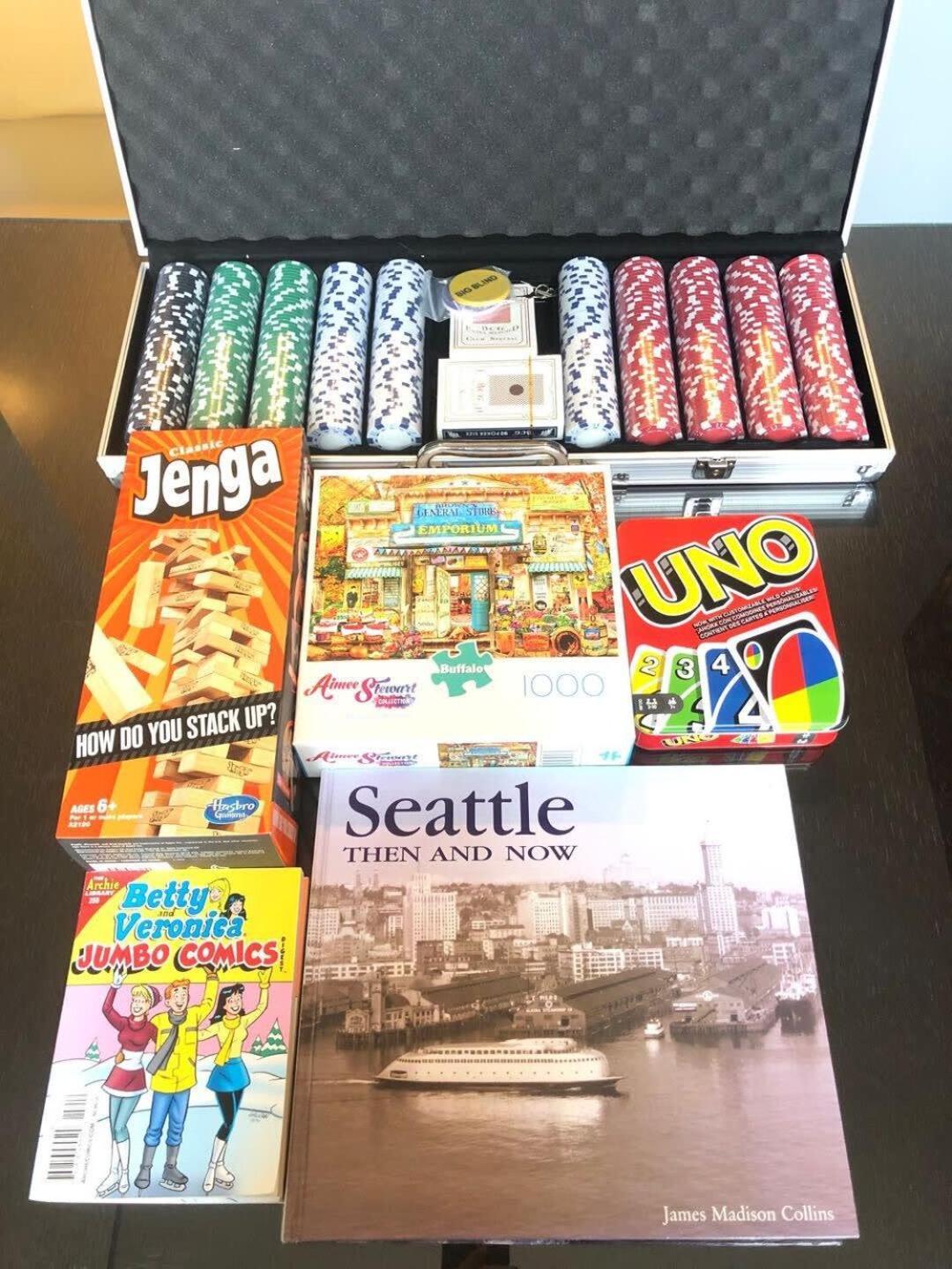 Holiday home Dt Designer's 2br Parking Tub Pool - 99 Walk Score Seattle