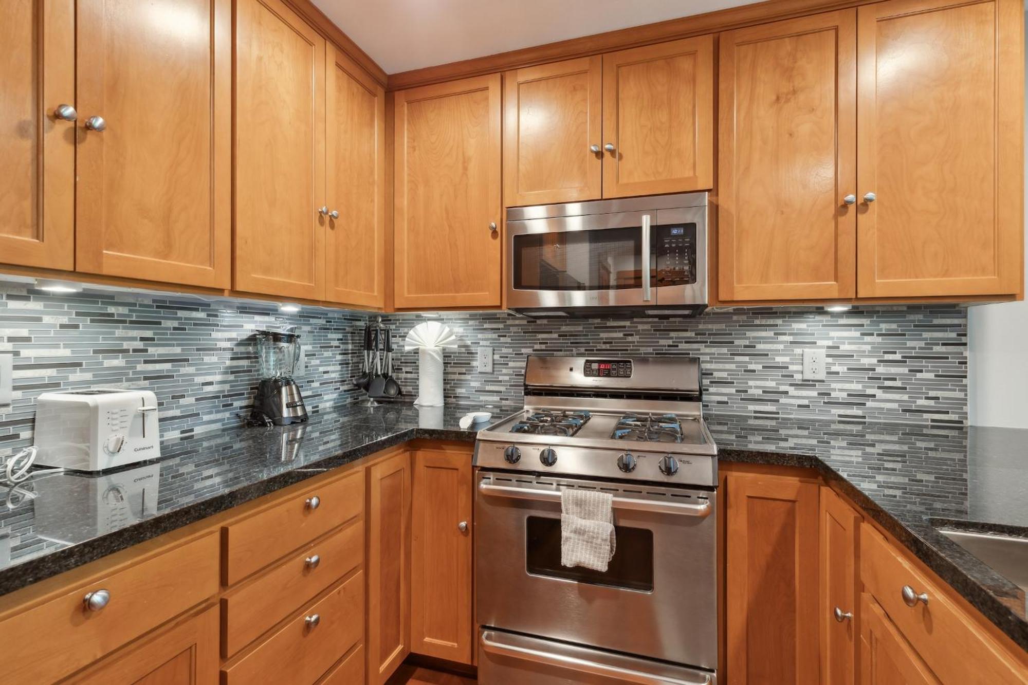 Charming 2br Townhouse Near * Seattle