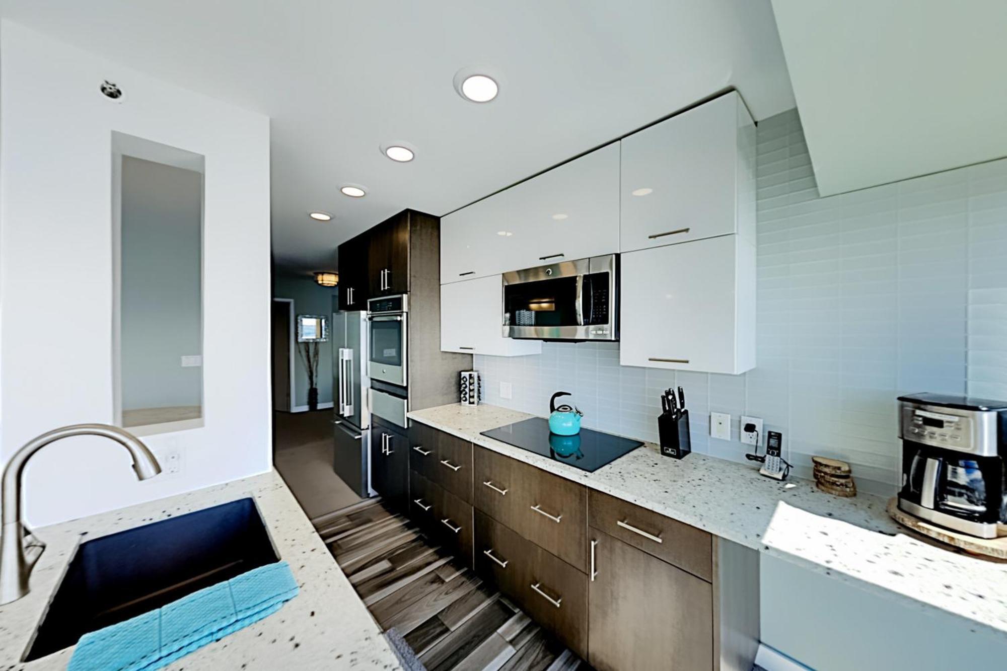 Newmark Tower Ii Apartment