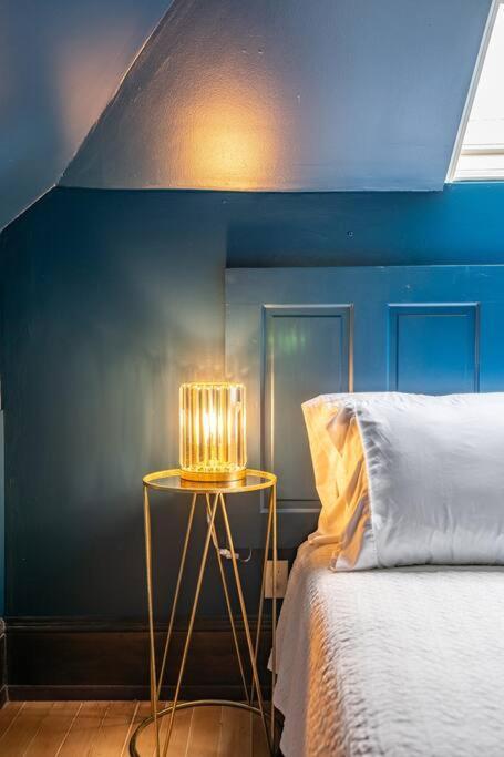 Holiday home Charming In Capitol Hill - Foxglove Rm 6