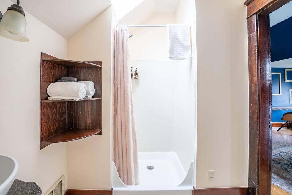 Charming In Capitol Hill - Foxglove Rm 6 Seattle