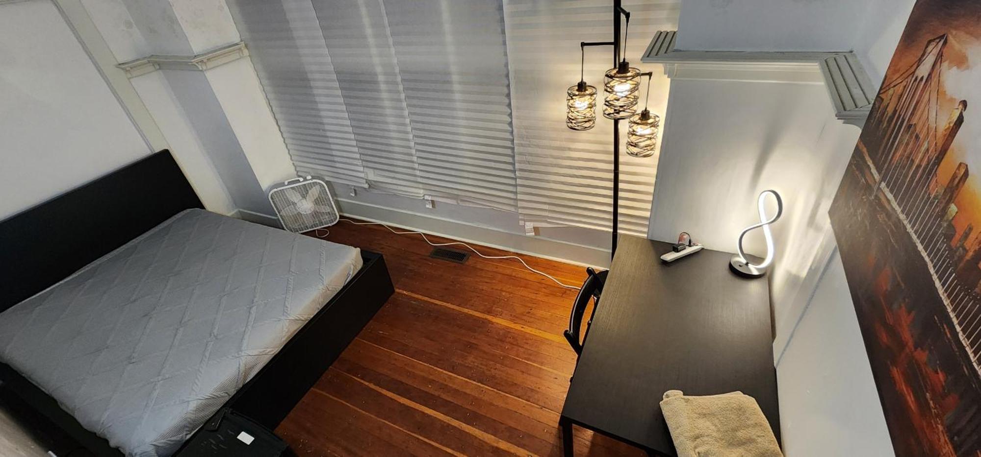Homestay Park Roosevelt Light Rail *