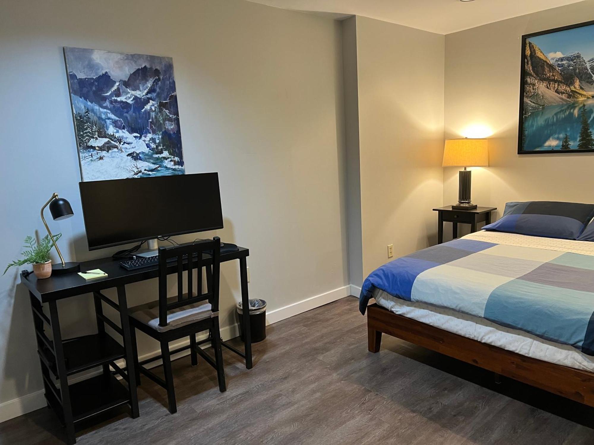 Ravenna Retreat - Free Parking - 1gbps Fiber Wifi - Near Uw Apartment *