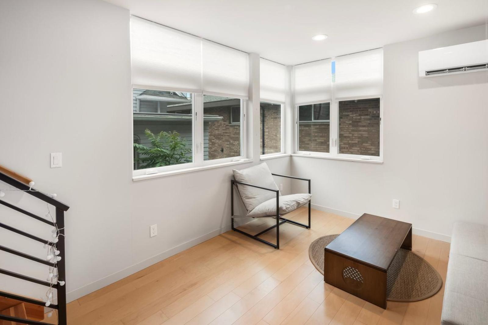 Holiday home Skyline Retreat Cozy 1bd W Balcony Views Seattle