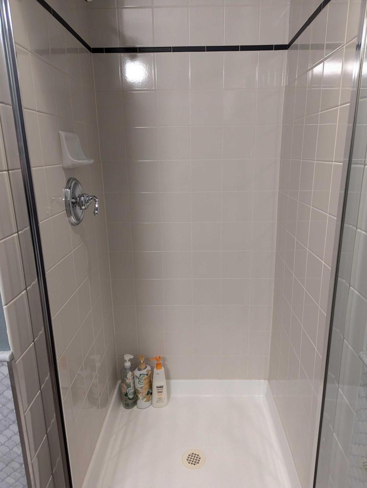 New Downtown 2 Beds, 2 Baths Waterfront Alaska 335 * Seattle