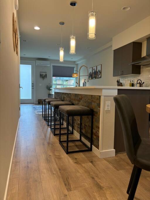 Haven At Greenbridge Close To Airport And Downtown Holiday home *