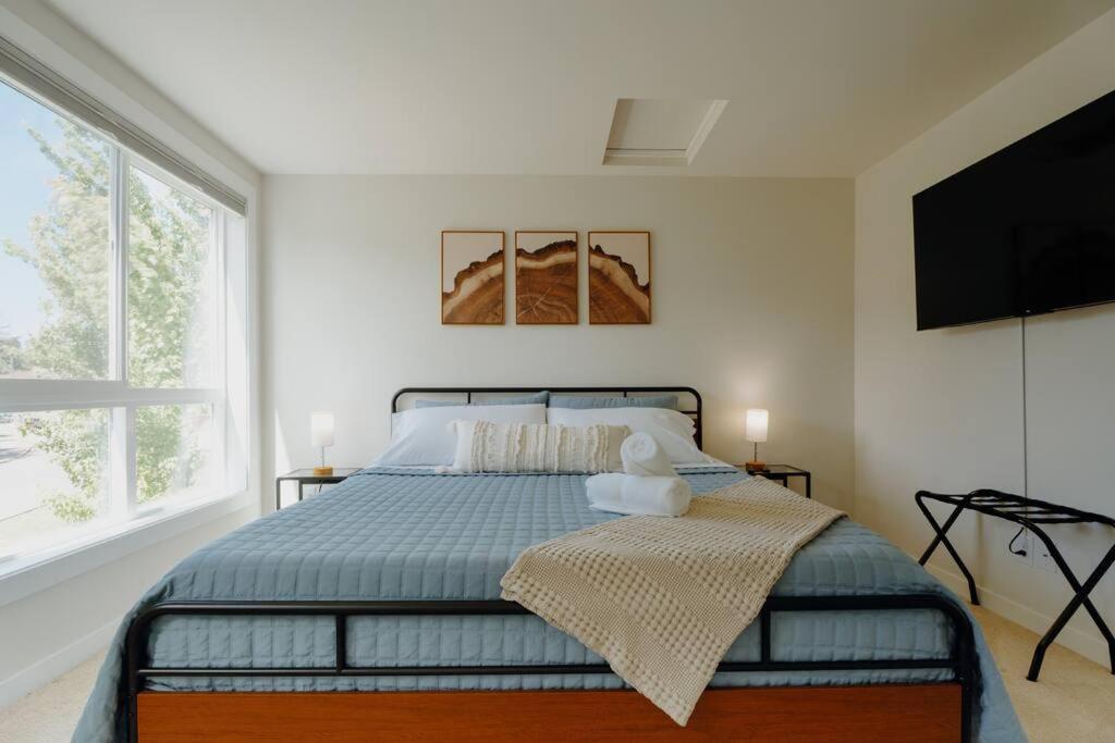 Haven At Greenbridge Close To Airport And Downtown Holiday home *