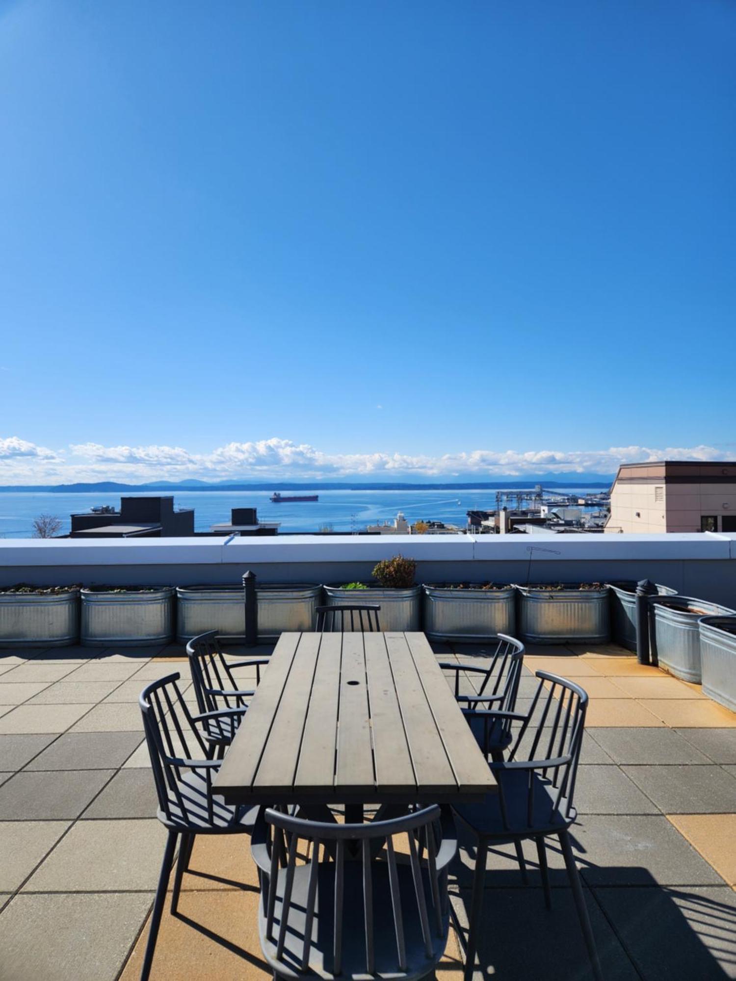 Queen Anne Abode - 1 Block From Cpa! - Free Parking! * Seattle