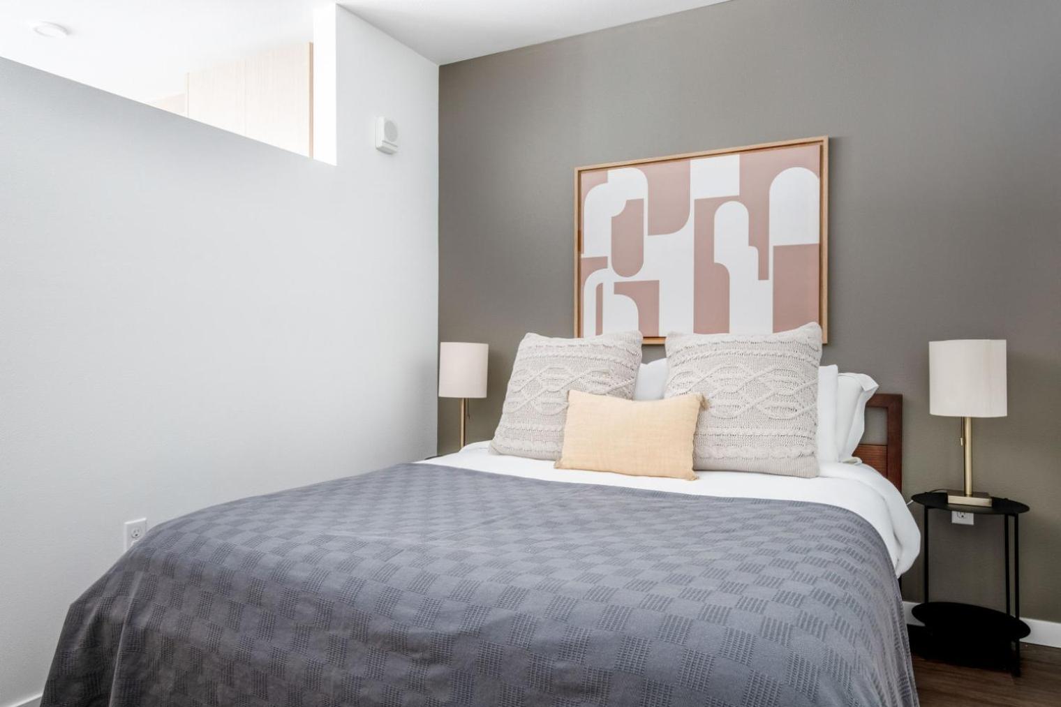 District 1br W Gym Bbq Nr Downtown Sea-547 Apartment