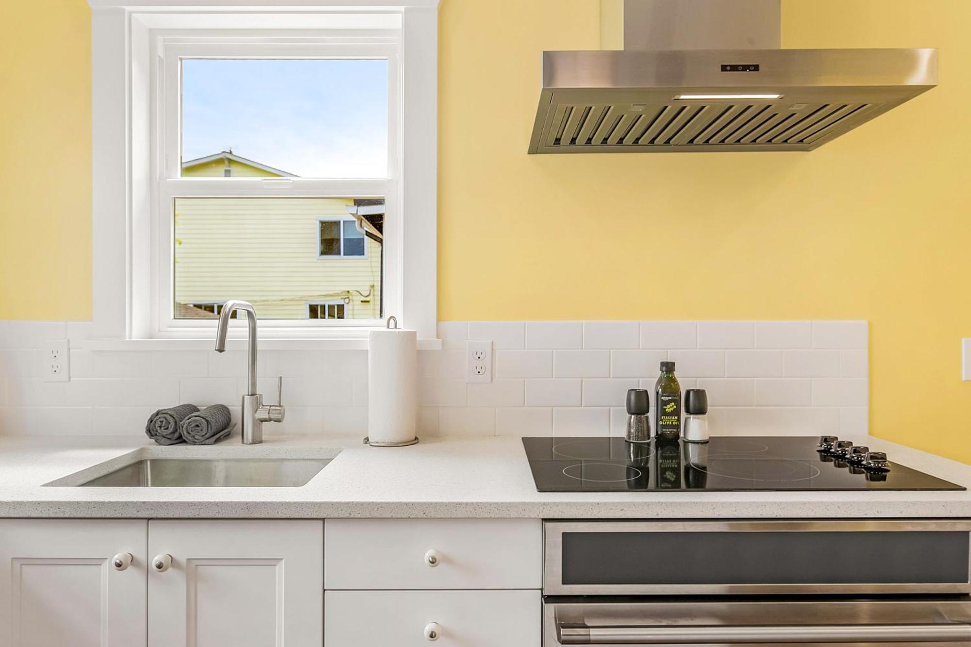 Apartment Phinney's Newest Family House With Bbq