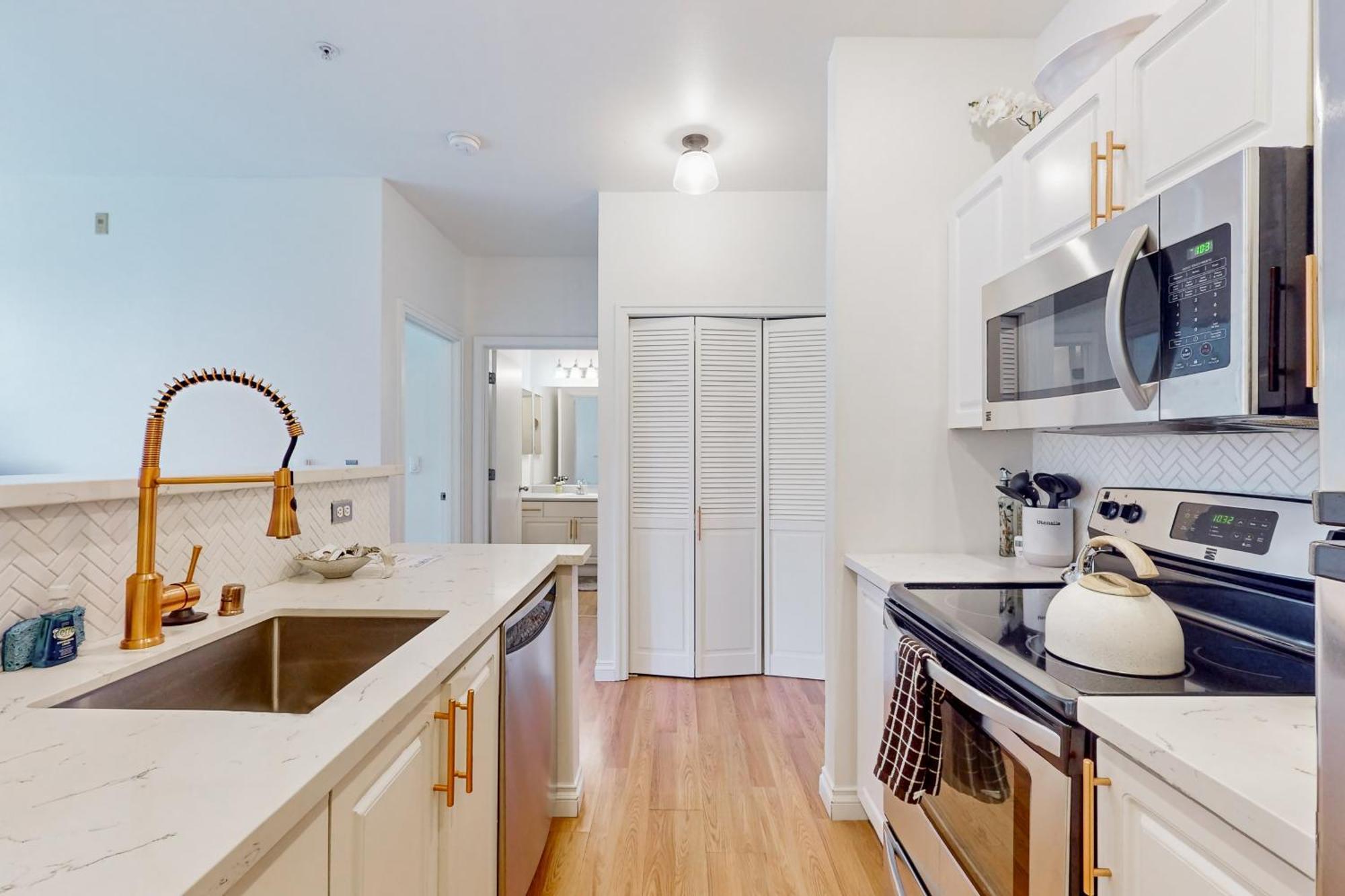 Apartment Belltown Court Ii