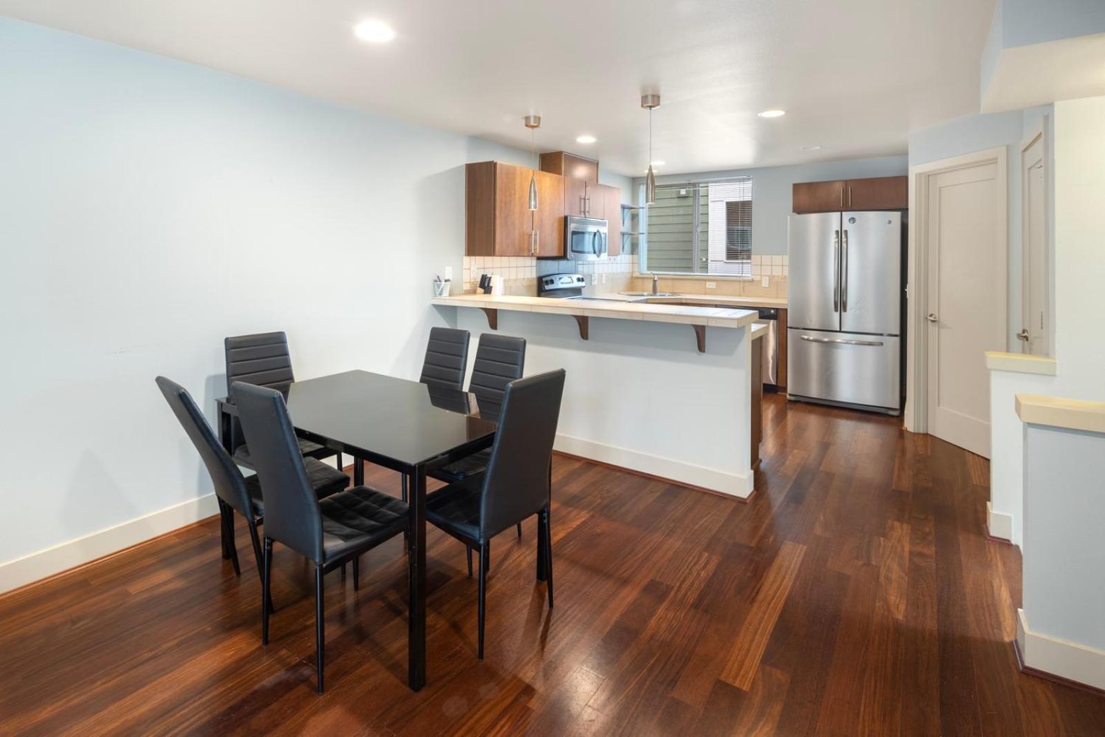 Welcome To Your Cozy Retreat * Seattle